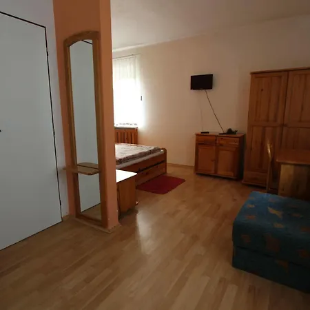 Отель Smrecina 3*